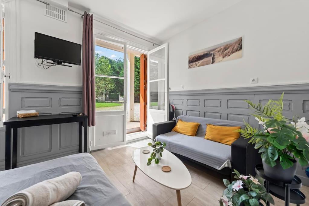 Appartamento Studio 100M De La Plage & Casino Villers-sur-Mer Esterno foto